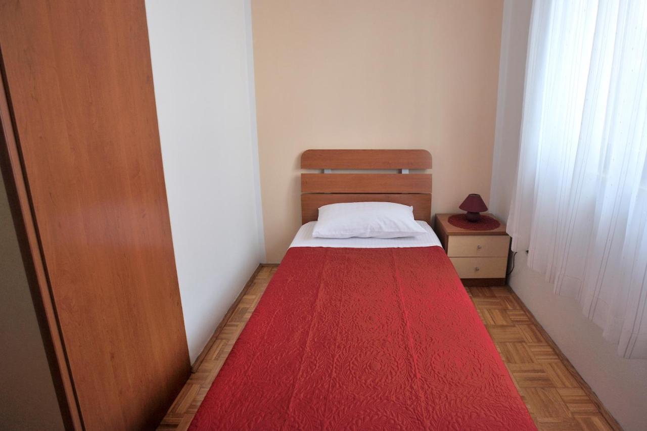Apartment Vinja Porec - Privat Garden - Whirlpool Exterior foto