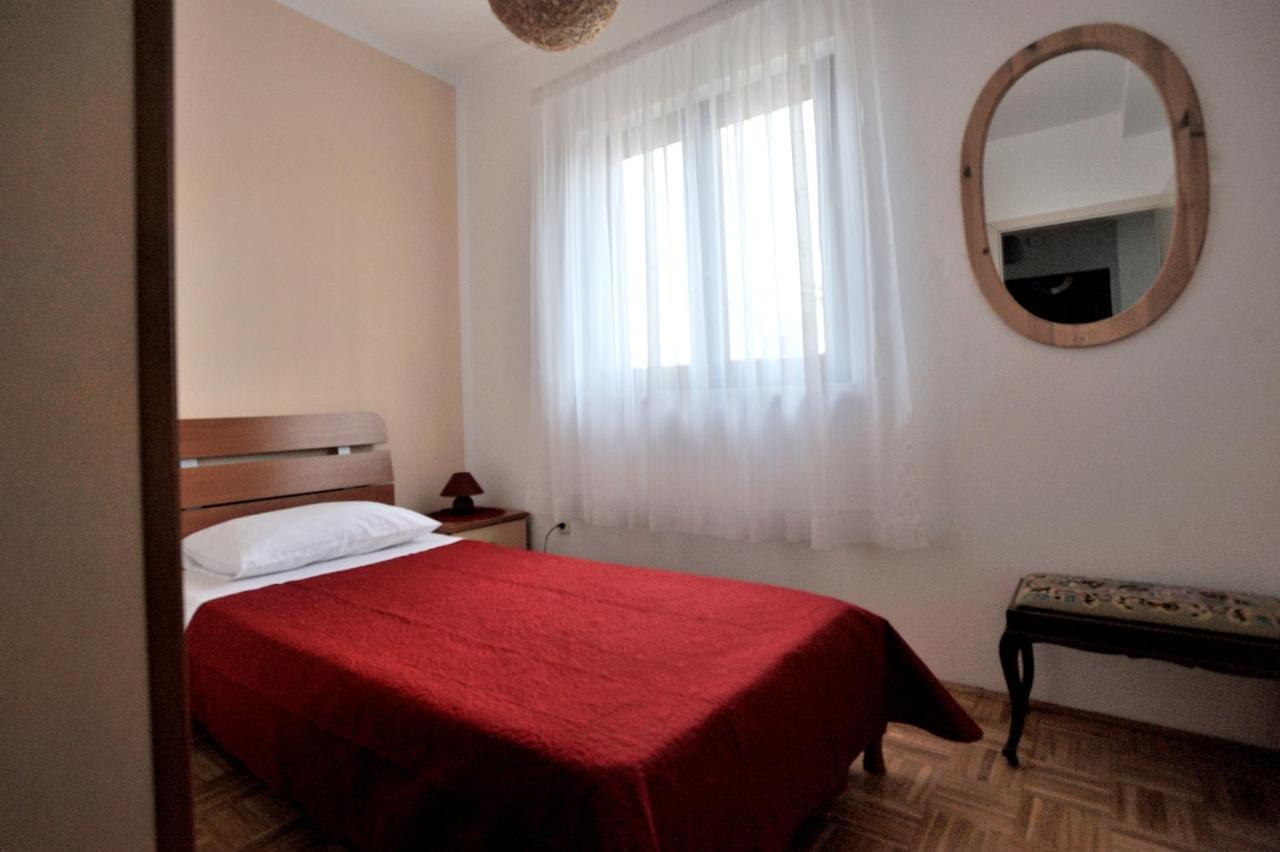 Apartment Vinja Porec - Privat Garden - Whirlpool Exterior foto