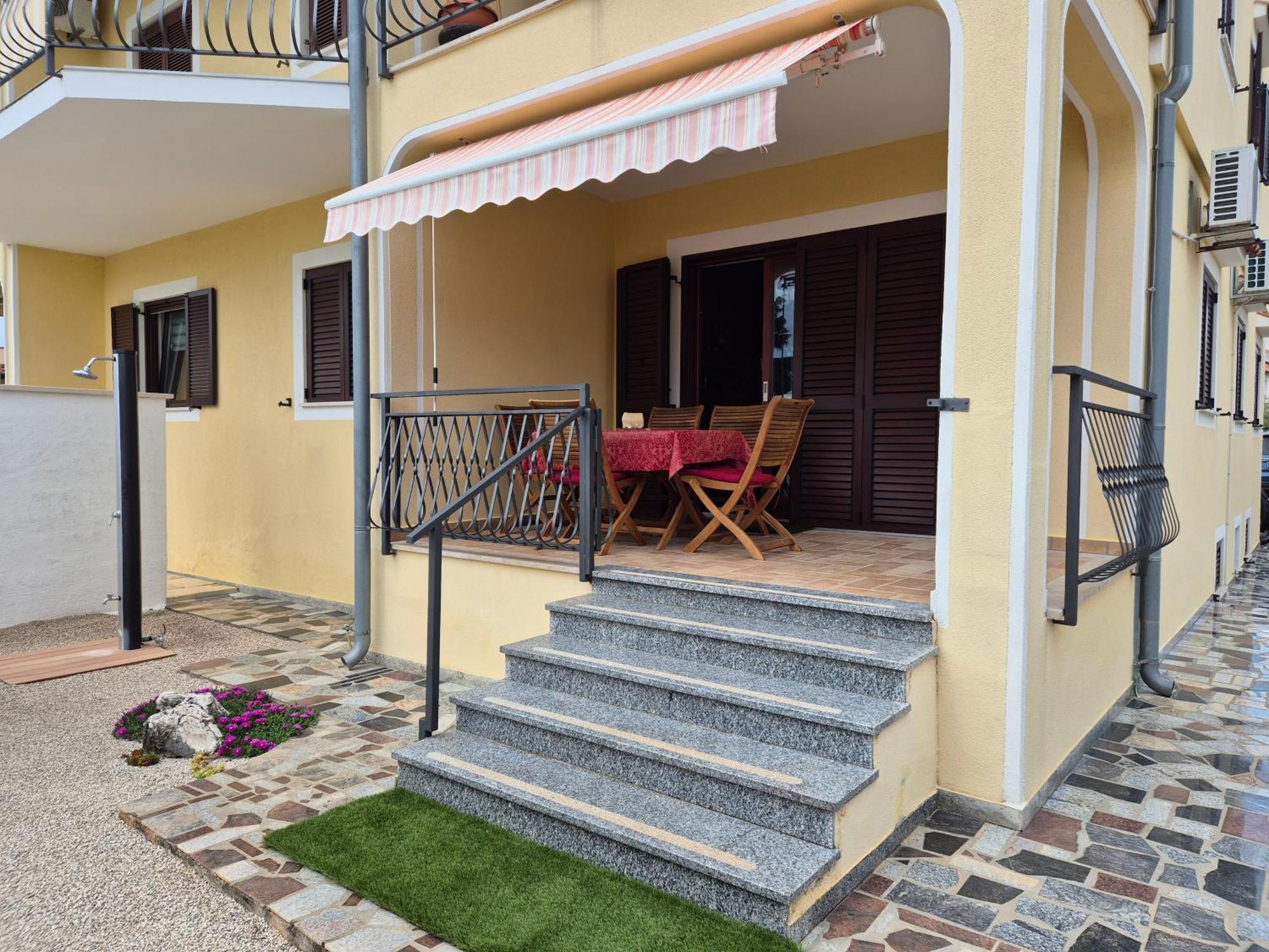 Apartment Vinja Porec - Privat Garden - Whirlpool Exterior foto