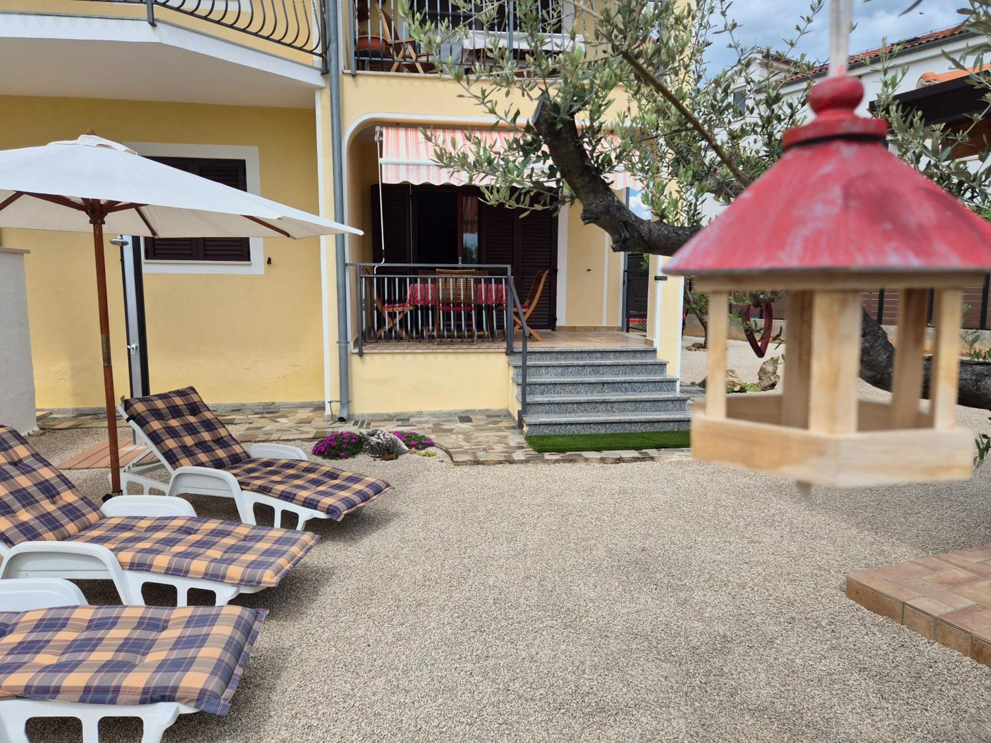 Apartment Vinja Porec - Privat Garden - Whirlpool Exterior foto