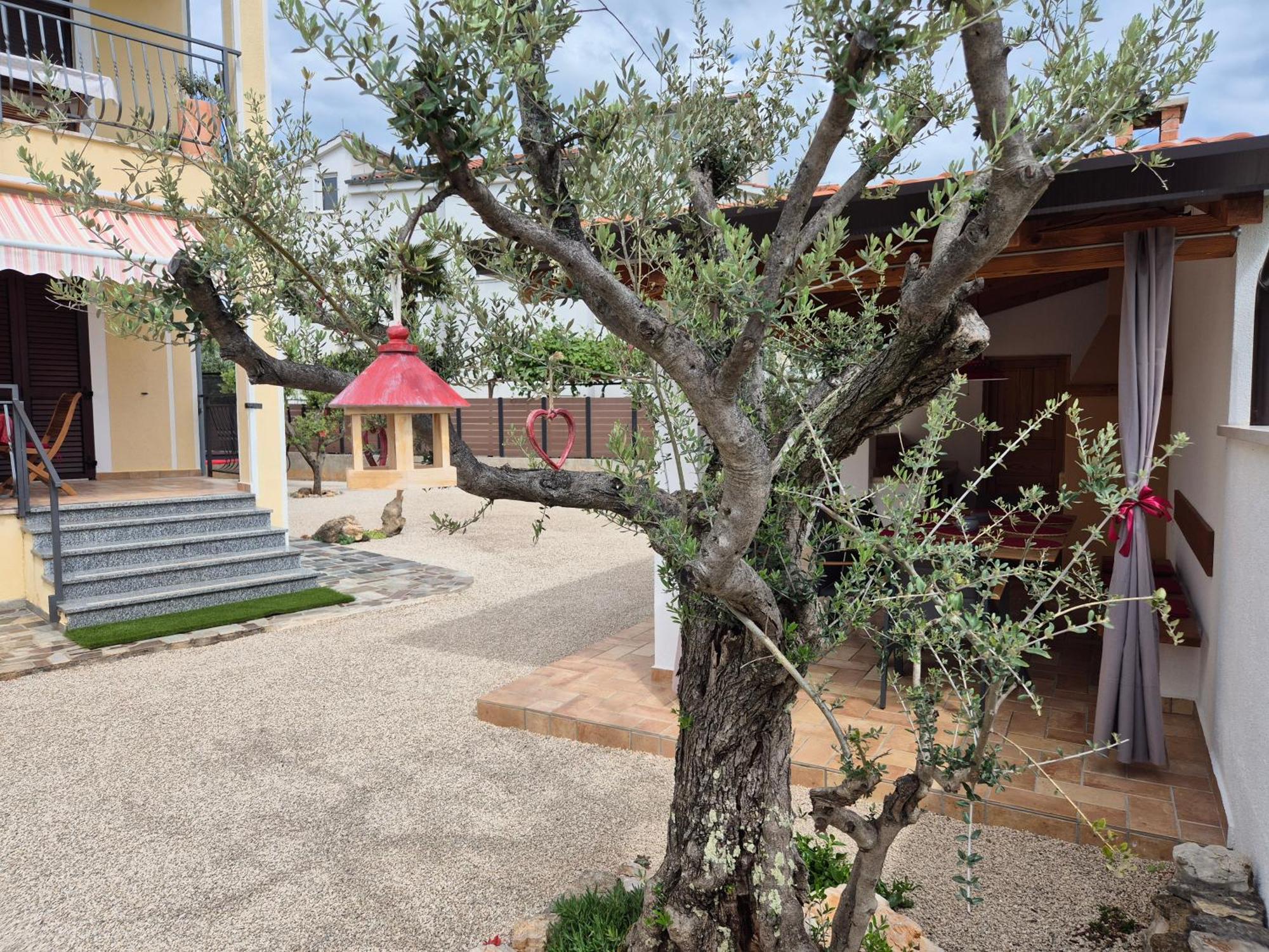Apartment Vinja Porec - Privat Garden - Whirlpool Exterior foto
