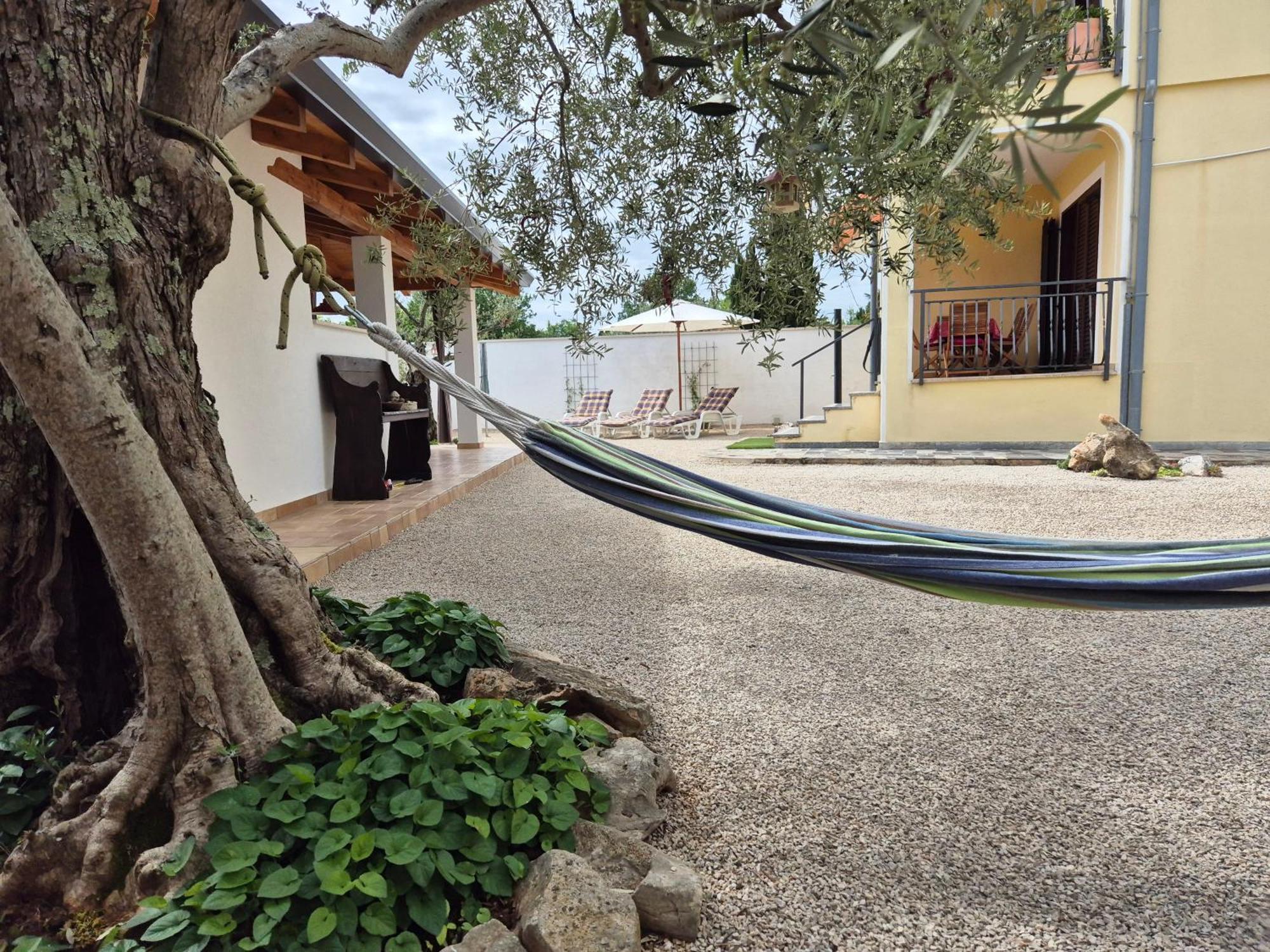 Apartment Vinja Porec - Privat Garden - Whirlpool Exterior foto