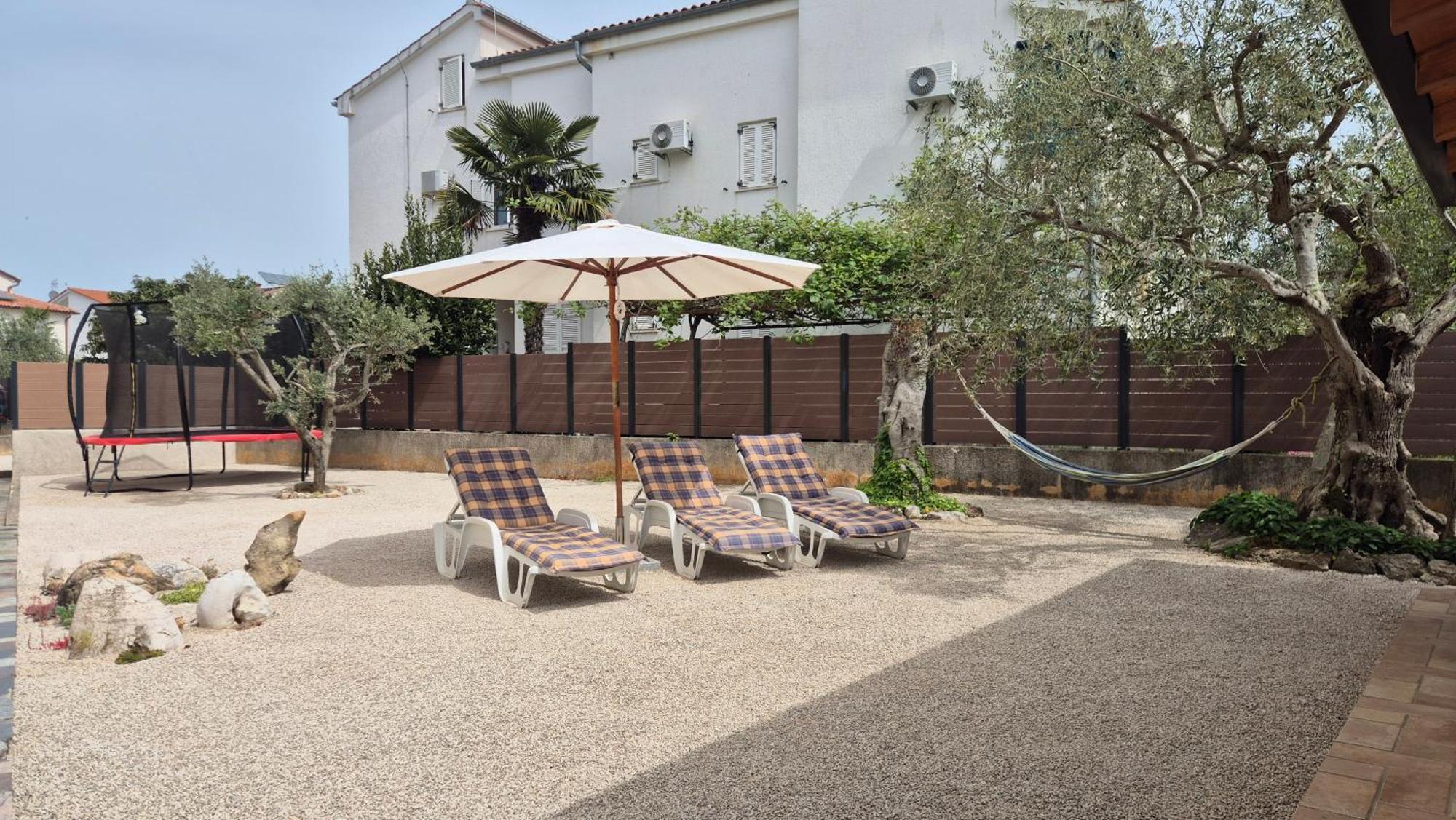 Apartment Vinja Porec - Privat Garden - Whirlpool Exterior foto