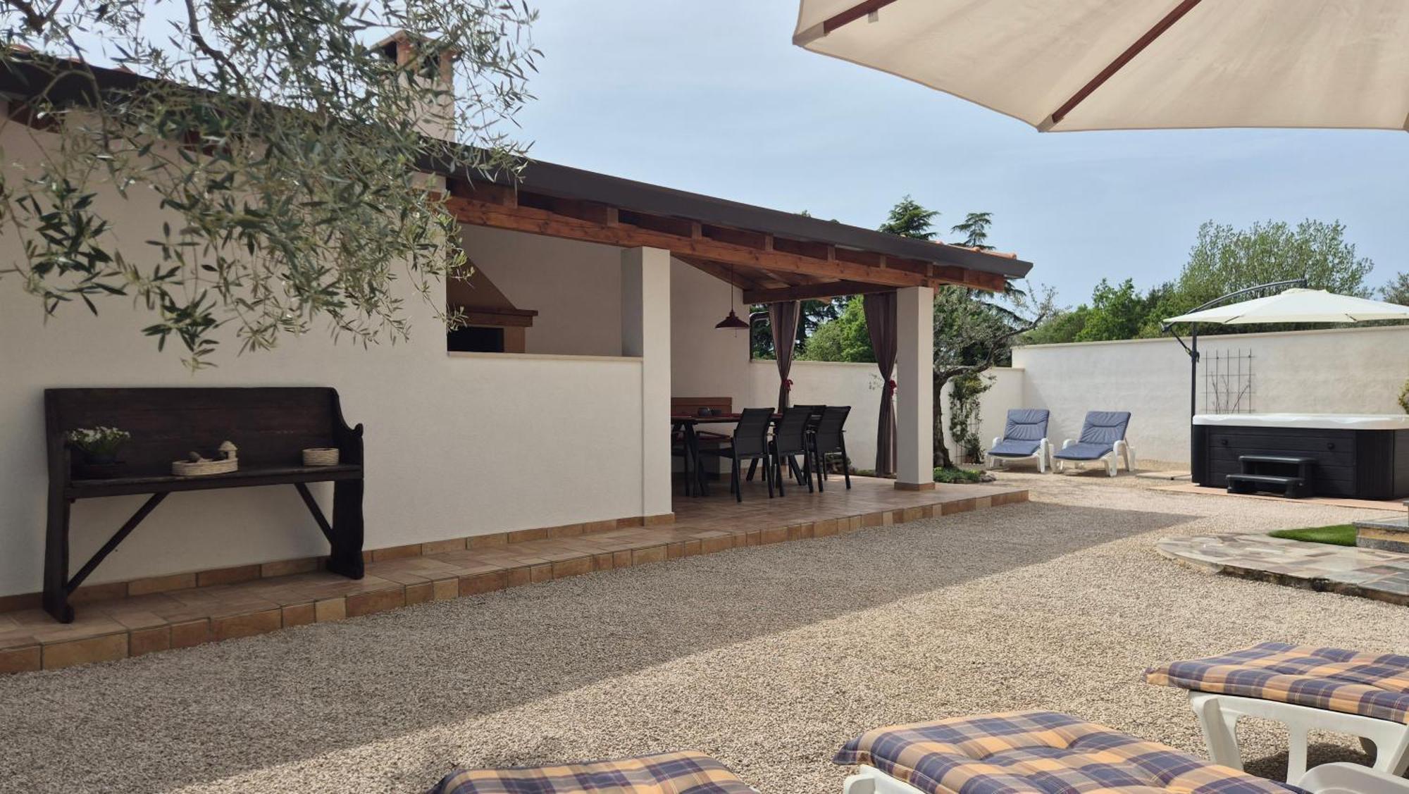 Apartment Vinja Porec - Privat Garden - Whirlpool Exterior foto